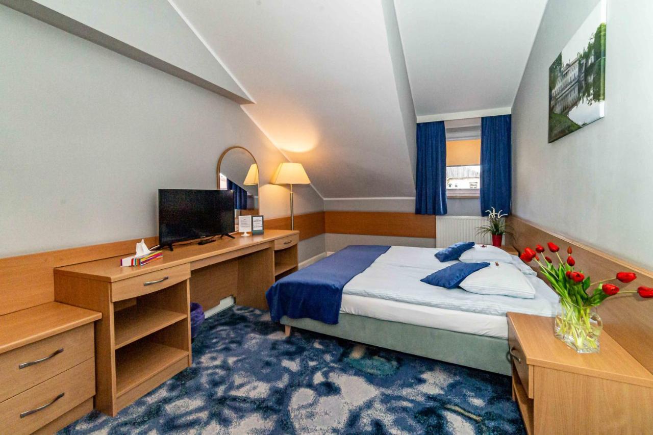 Metropol Hotel Lomza Ngoại thất bức ảnh